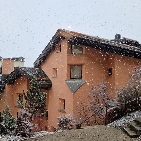 Chesa Bellaval, Haus Chamuotsch 3 1 2-zimmerwohnung * Silvaplana