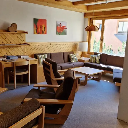 Chesa Bellaval, Haus Chamuotsch 3 1 2-zimmerwohnung